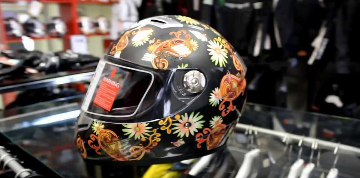 Магазин мотоэкипировки. Как выбрать нужный товар дистанционно